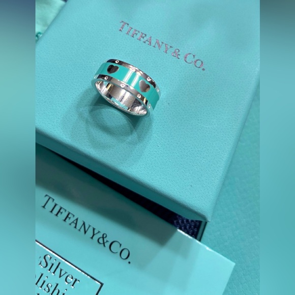 🍀WAS $510: Tiffany & Co. Blue Enamel & AG925 Silver Heart Ring NWOT - Picture 2 of 11